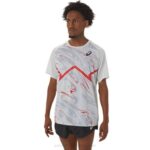 Asics camiseta corta ligera hombre gris glaciar rojo eléctrico