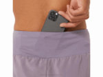 Asics carretera mujer shorts cortos 3.5in cuarzo violeta - Image 4