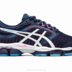 Asics chaquetón gel-ziruss 3 blanco ligero y cómodo
