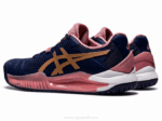 Asics chaquetón rosa oro gel 8 estilo y rendimiento - Image 3