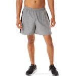 Asics conjunto hombre shorts 5in jaspeado gris oscuro negro
