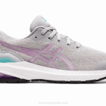 Asics escuela primaria GT-1000 gris piedmont y brillo lavanda