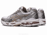 Asics Gel Kayano 14 Zapatillas Blancas Roca Lunar Comodidad y Estilo - Image 3
