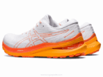 Asics Gel Kayano 29 Zapatillas Blanco Naranja Comodidad y Estilo - Image 3