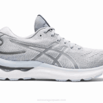 Asics gel-nimbus 24 ancho gris piedmont y blanco
