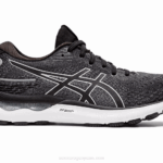 Asics Gel Nimbus 24 Zapatillas Negras y Plateadas Anchas