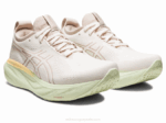 Asics Gel Nimbus 25 Zapatillas Crema Cervatillo Comodidad y Estilo - Image 2