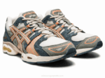 Asics gel-nimbus 9 deportivas crema gris pluma confort y estilo - Image 2