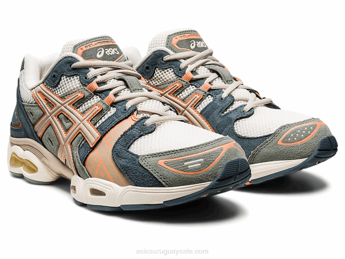 Asics gel-nimbus 9 deportivas crema gris pluma confort y estilo - Image 2