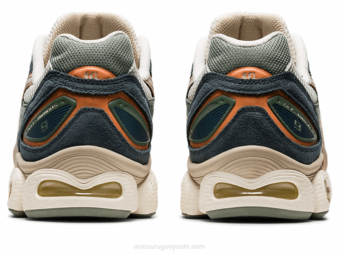 Asics gel-nimbus 9 deportivas crema gris pluma confort y estilo - Image 5