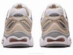 Asics gel-nimbus 9 zapatillas blancas avena confort y rendimiento - Image 5