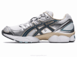 Asics Gel Nimbus 9 Zapatillas Blancas y Grises Acero - Image 4