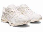 Asics Gel Nimbus 9 Zapatillas Blanco Crema Comodidad y Estilo - Image 2