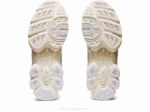 Asics Gel Nimbus 9 Zapatillas Blanco Crema Comodidad y Estilo - Image 7