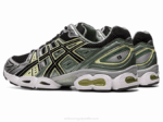 Asics Gel Nimbus 9 Zapatillas Negras y Plateadas Confort y Estilo - Image 3