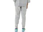 Asics Jogger de Polar Sunday Mujer Gris Claro Comodidad y Estilo - Image 2