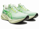 Asics Novablast 3 Calzado Deportivo Susurro Verde Cilantro - Image 2