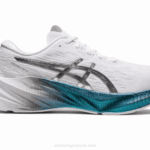 Asics Novablast 3 Platino Zapatillas Blancas y Plateadas