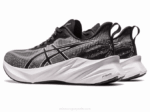 Asics Novablast 3 Zapatillas Blanco Negro Rendimiento Deportivo - Image 3