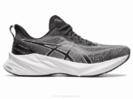 Asics Novablast 3 Zapatillas Running Blanco Negro Elegancia y Comodidad