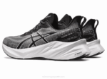 Asics Novablast 3 Zapatillas Running Blanco Negro Elegancia y Comodidad - Image 3