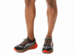 Asics Novablast 3TR Zapatillas Naturaleza Oliva Estilo y Comodidad - Image 8