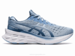 Asics Novablasto 2 Zapatillas Niebla Cielo Suave Rendimiento y Estilo