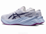 Asics Novablasto 3 Zapatillas Running Blanco Azul Marino - Image 3