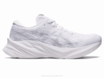 Asics Novablasto 3 Zapatillas Running Blanco Gris Piedmont