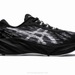 Asics Novablasto 3 Zapatillas Running Blanco Negro Elite