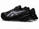 Asics Novablasto 3 Zapatillas Running Blanco Negro Elite - Image 3
