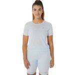 Asics top corto de carrera mujer cielo crema estilo y confort