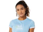 Camiseta Gráfica Asics Mujer Cielo Ártico Estilo y Comodidad - Image 4