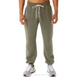Joggers Asics de Felpa Verde Comfort y Estilo