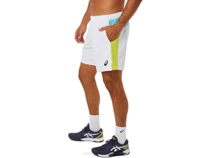 pantalón corto color block hombre Asics blanco brillante estilo moderno - Image 3