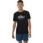 playera Asics estampado zapatos rendimiento negro estilo urbano